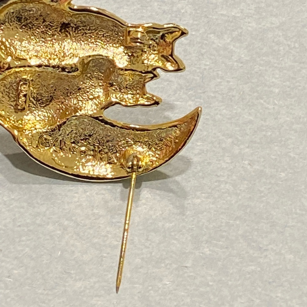 VINTAGE 1980’S AJC CATTAILS GOLD TONE BROOCH WITH DANGLE HEART CHARM - Picture 3 of 10